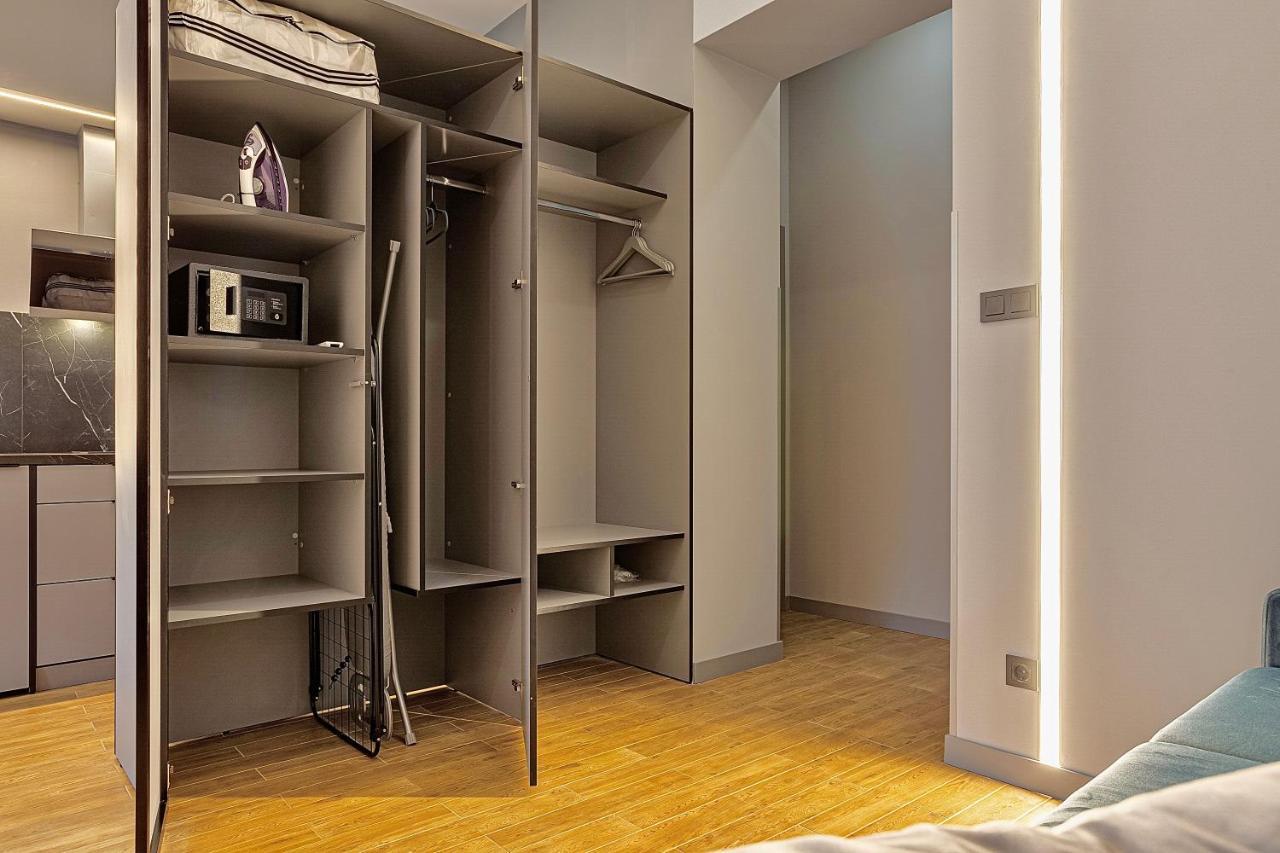 Central Family Boutique Apartments 2 Lviv Eksteriør billede