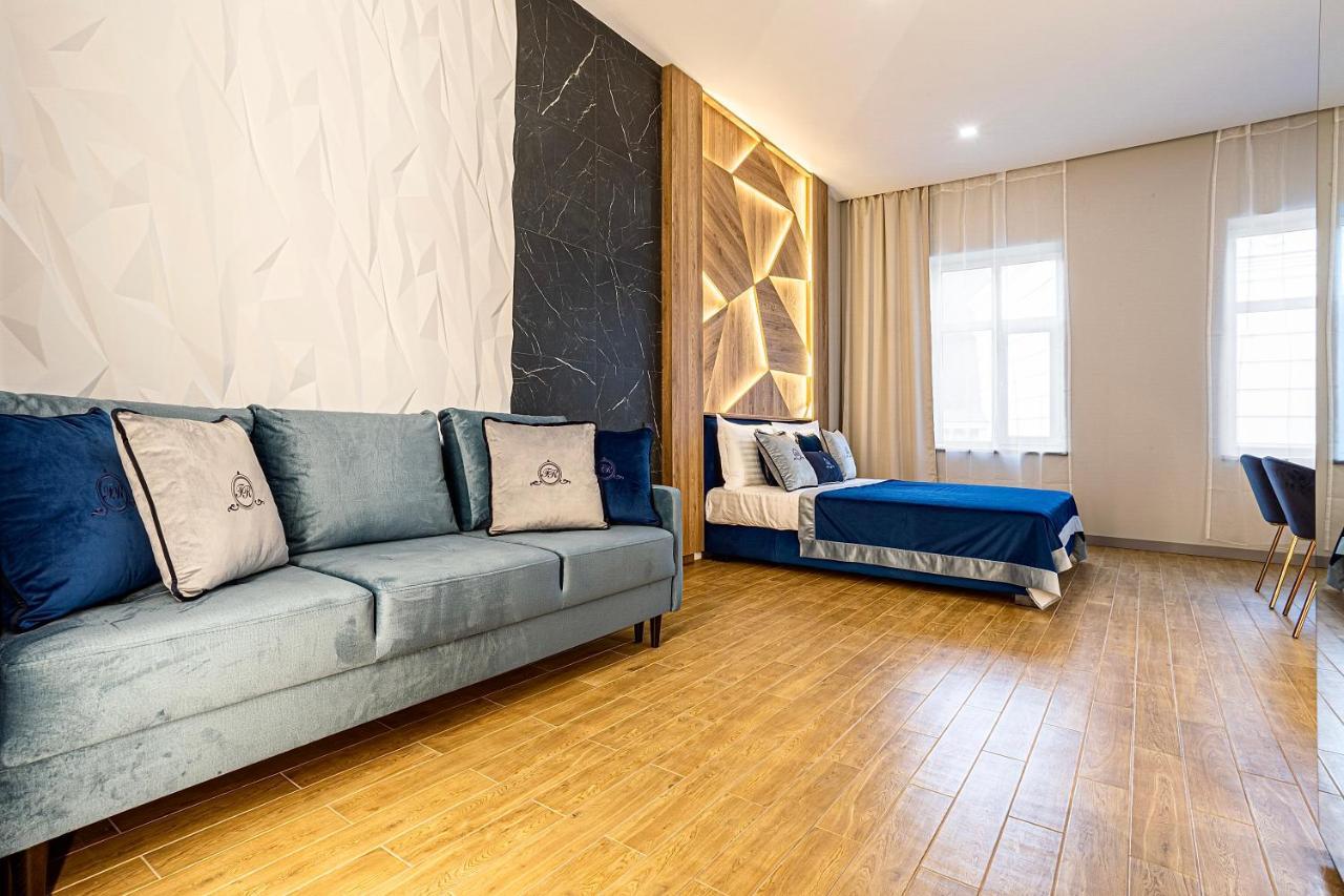 Central Family Boutique Apartments 2 Lviv Eksteriør billede